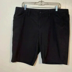 Eddie Bauer Woman’s Size 16 Black Quick Dry Bermuda Shorts.